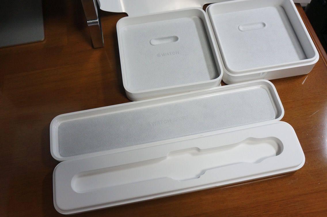 Apple Watch 内箱.jpg Apple Watch 内箱