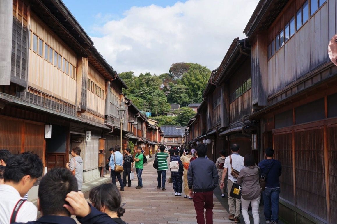 ひがし茶屋街さんぽ道.jpg ひがし茶屋街さんぽ道